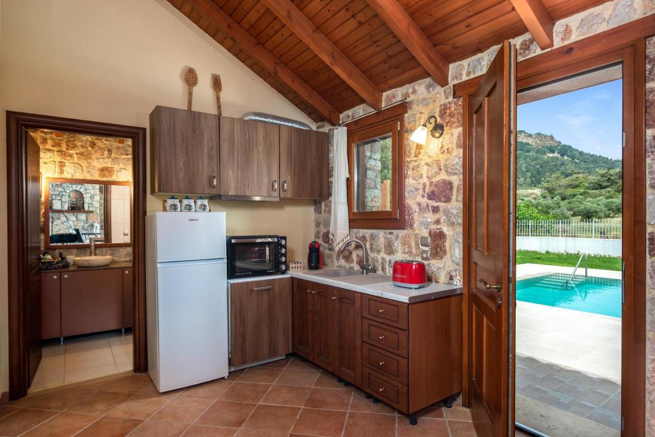 Filerolia Stone House Villa Pastida Bagian luar foto