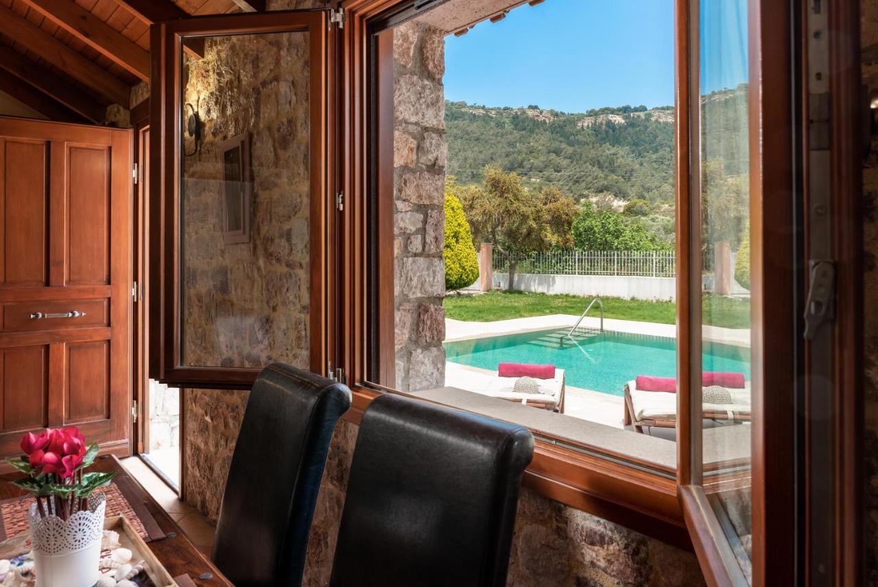 Filerolia Stone House Villa Pastida Bagian luar foto